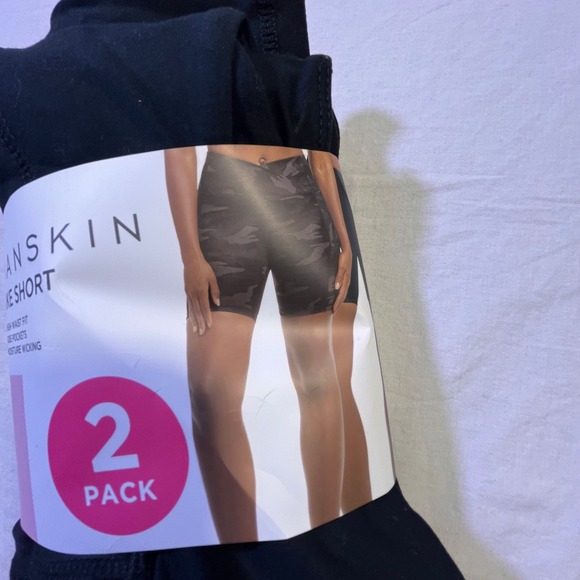 Danskin Womens 2-Pack Side Pockets High Waist Bike Shorts Black/Camo, Large NWT - Picture 2 of 9